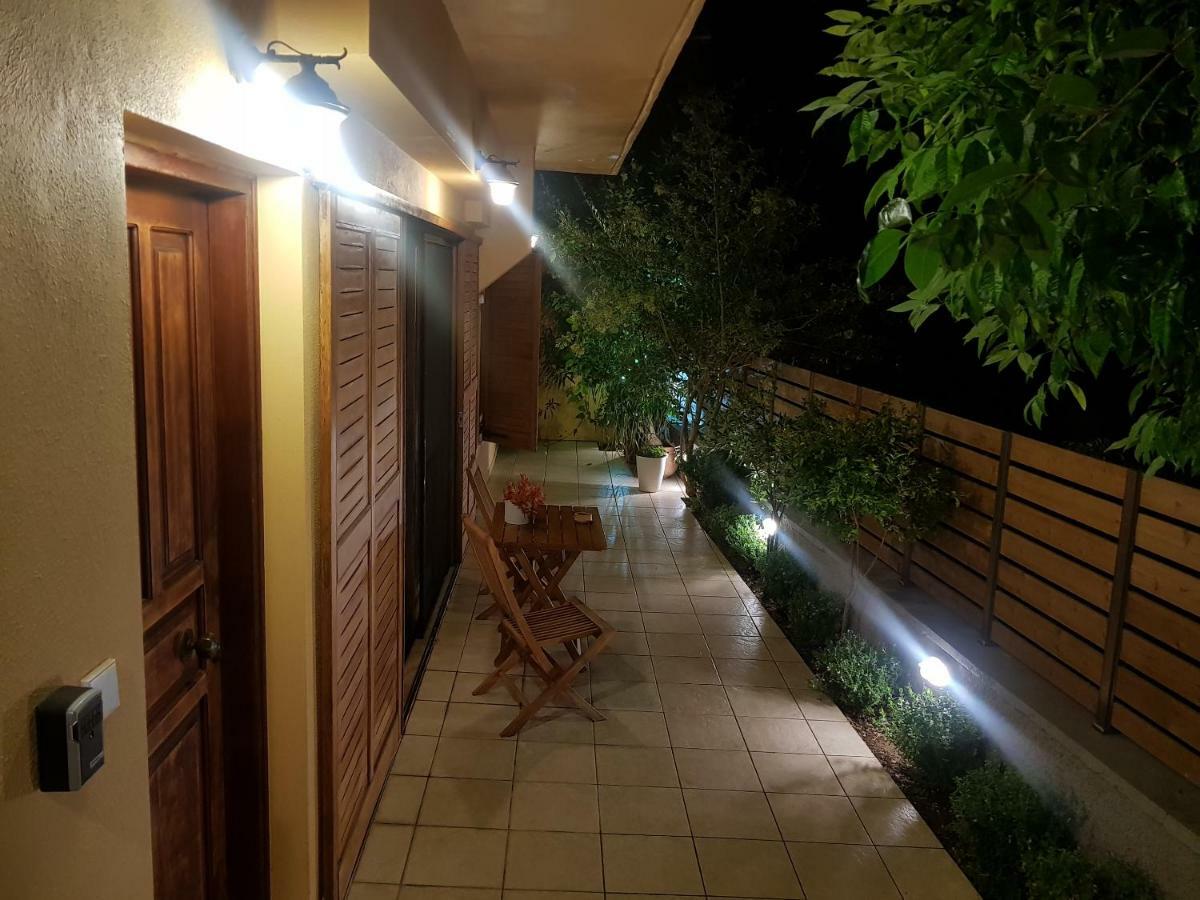 Meni's Home Chania  Buitenkant foto